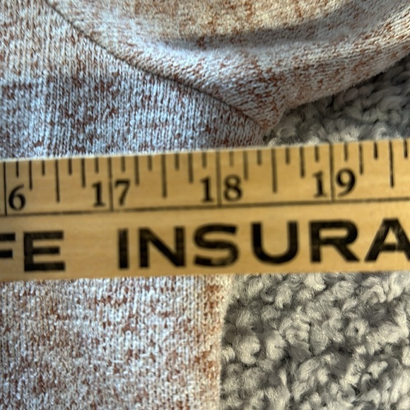 Thread & Supply Women’s Pink Hoodie Size Small - Picture 5 of 6